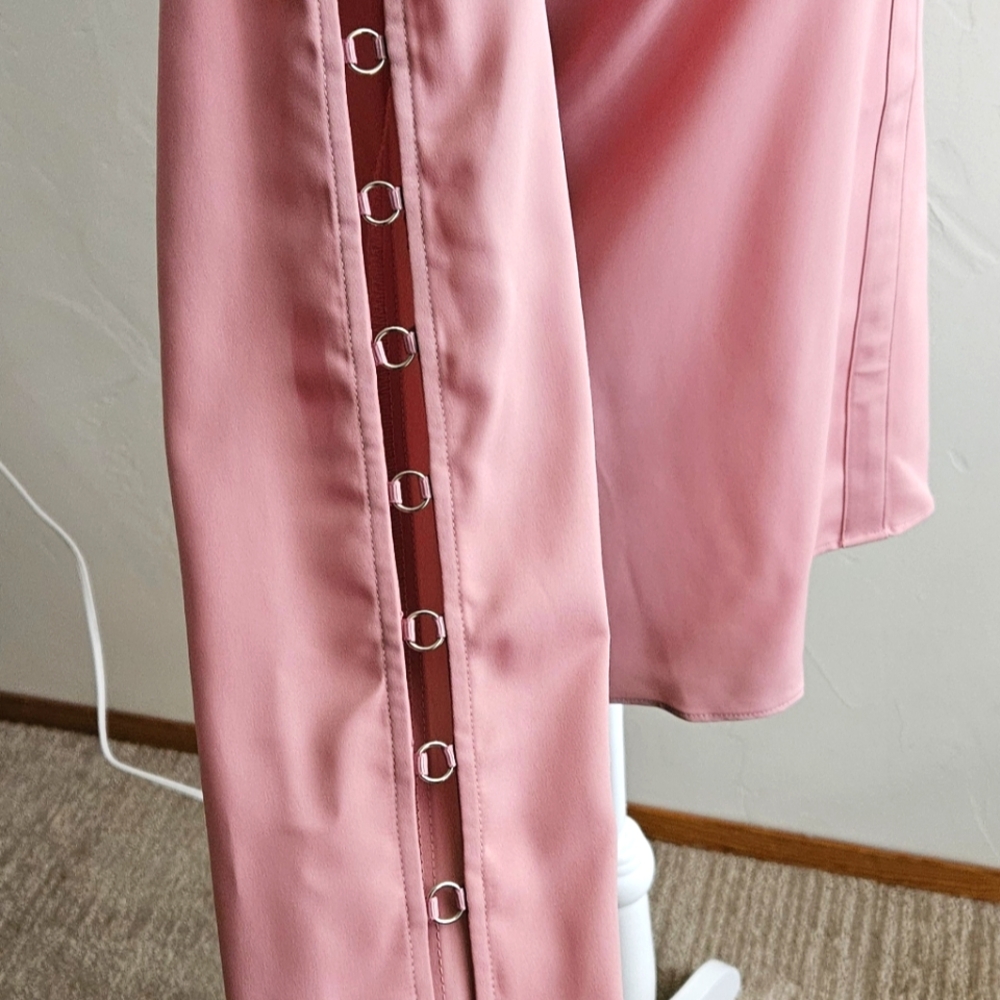 NEW Jennifer Lopez blouse dusty rose color